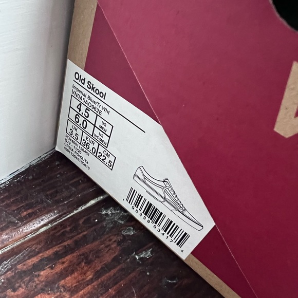 Vans Pig Suede Old Skool shoes 6 - Picture 6 of 9